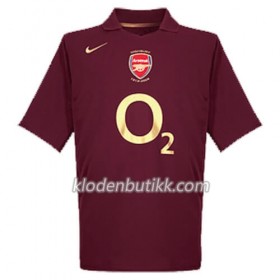 Arsenal Retro Hjemme Fotballdrakt 2005-2006 Kortermet